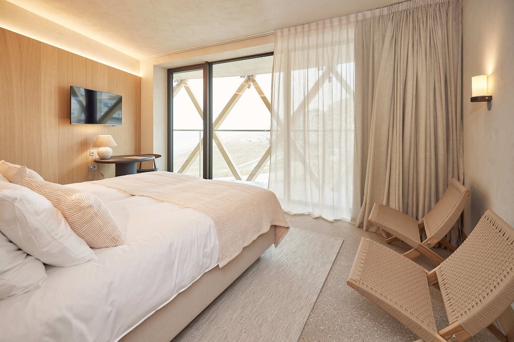 Superior East (Beach and Sea View) photo 2