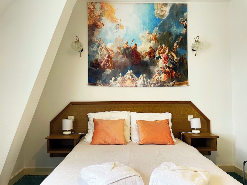 Classic Double Room, Garden View (Catherine)