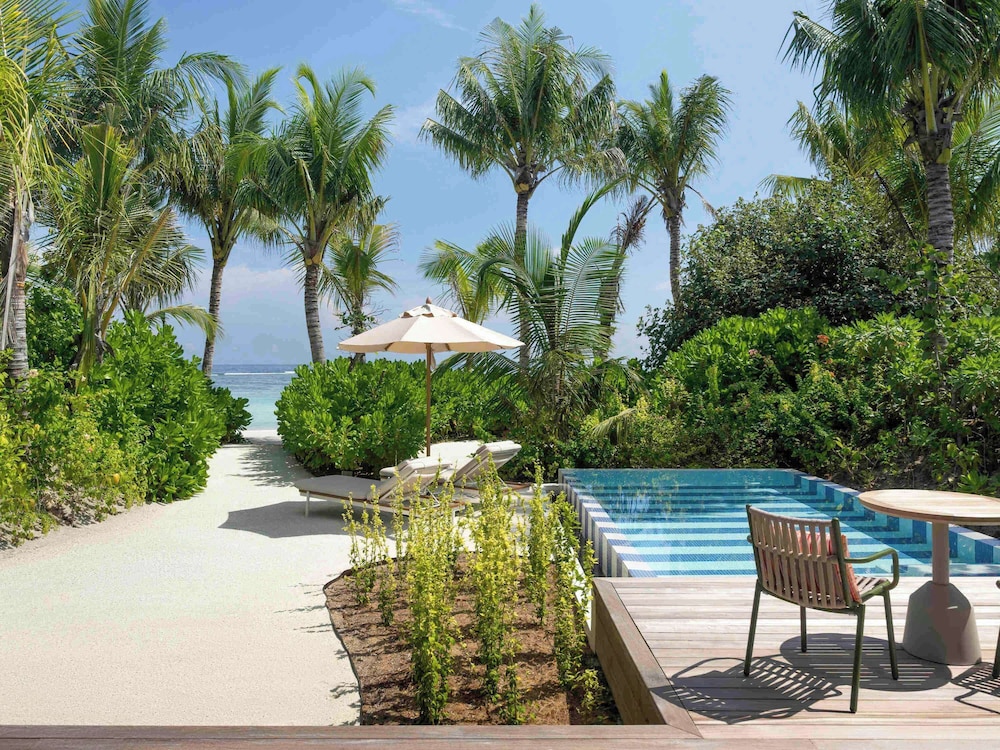 Lagoon Beach Pool Villa