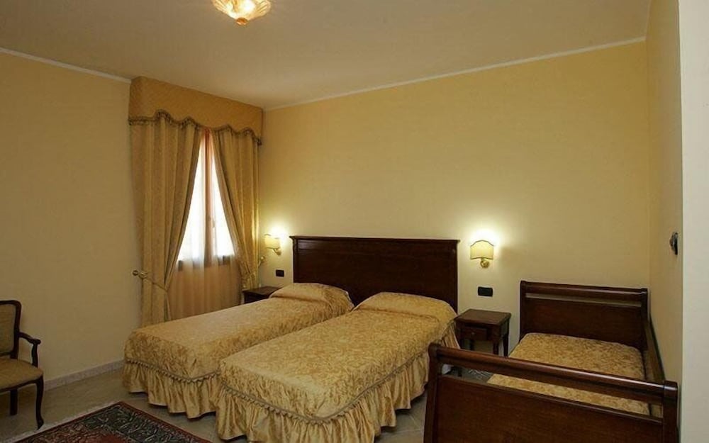 Superior Double Room Single Use photo 2