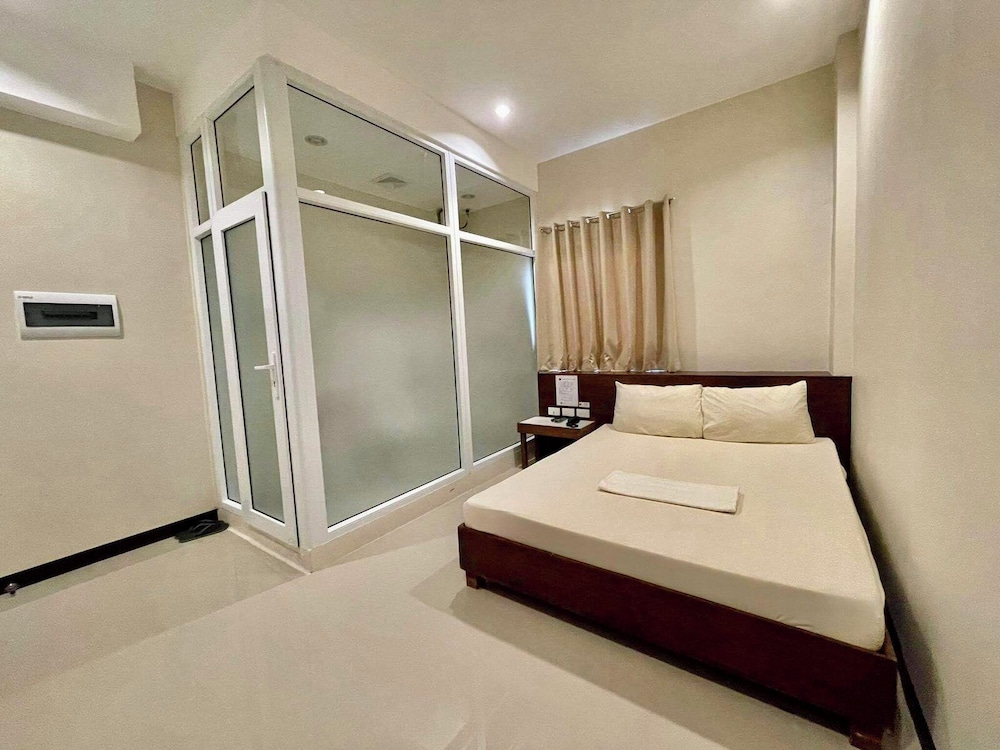 Standard Room photo 2