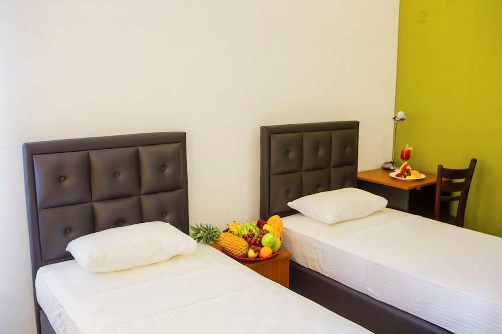 Deluxe Twin Room, 2 Twin Beds, Microwave, Garden View photo 2