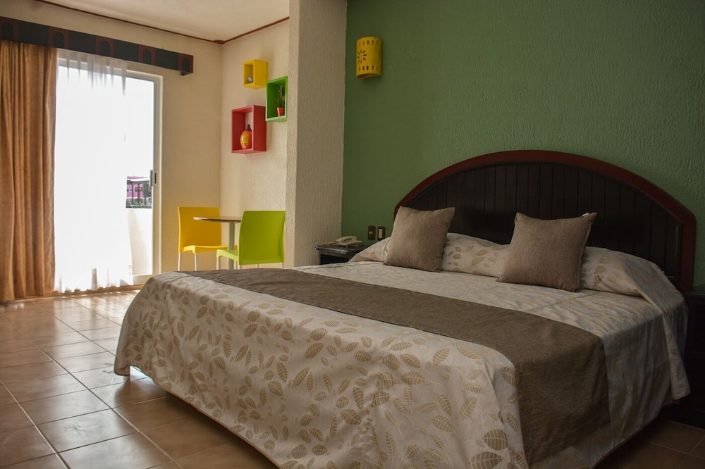Grand Room photo 2