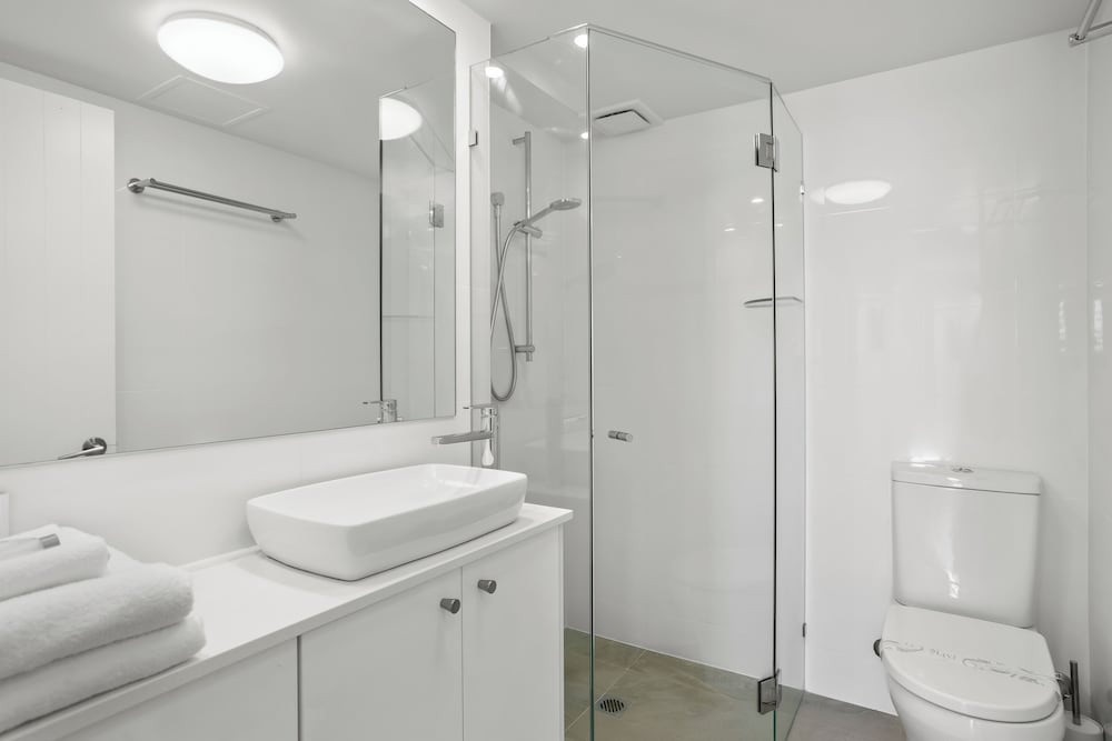 2 Bedroom Superior Ocean View Apartment - Photo 3