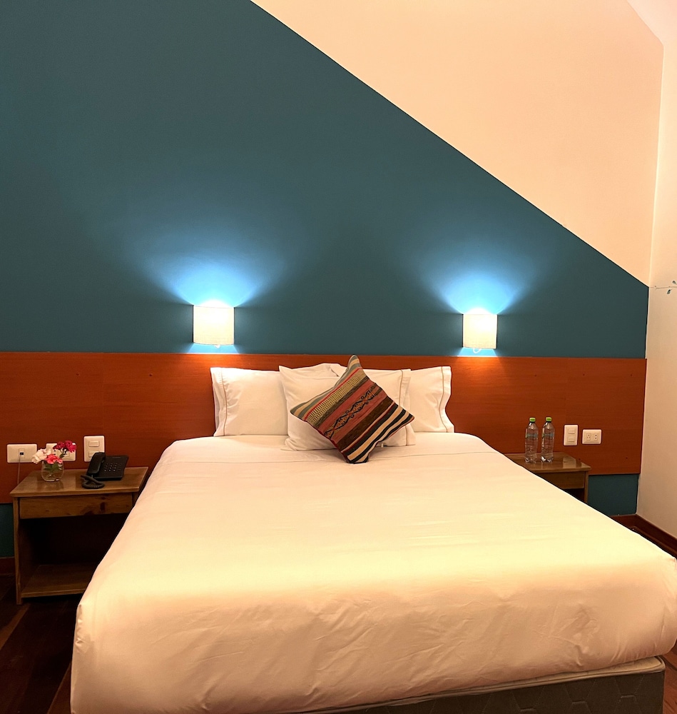 Family Room, Multiple Beds, Accessible photo 2