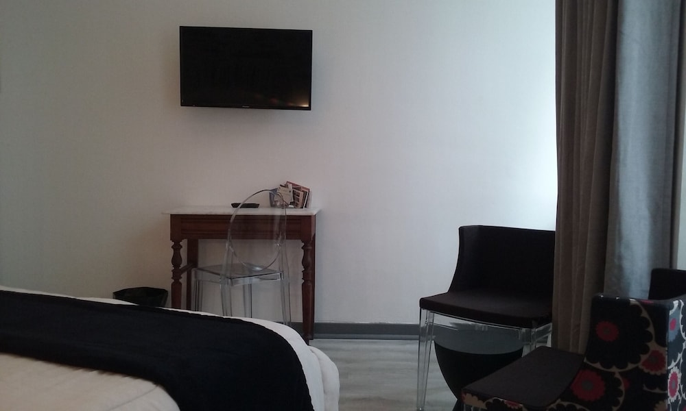 Room (2) photo 2
