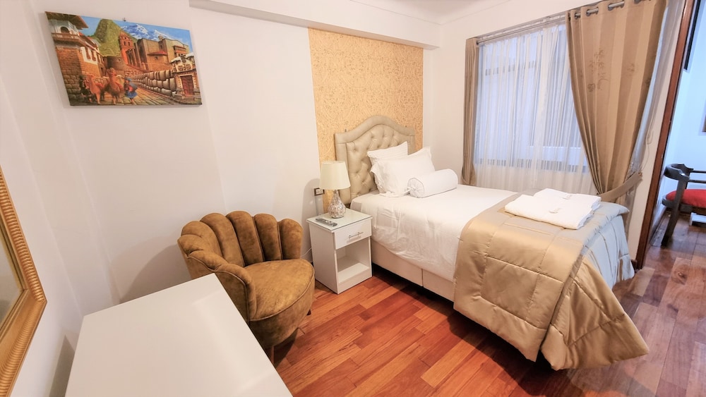 Deluxe Apartment photo 3