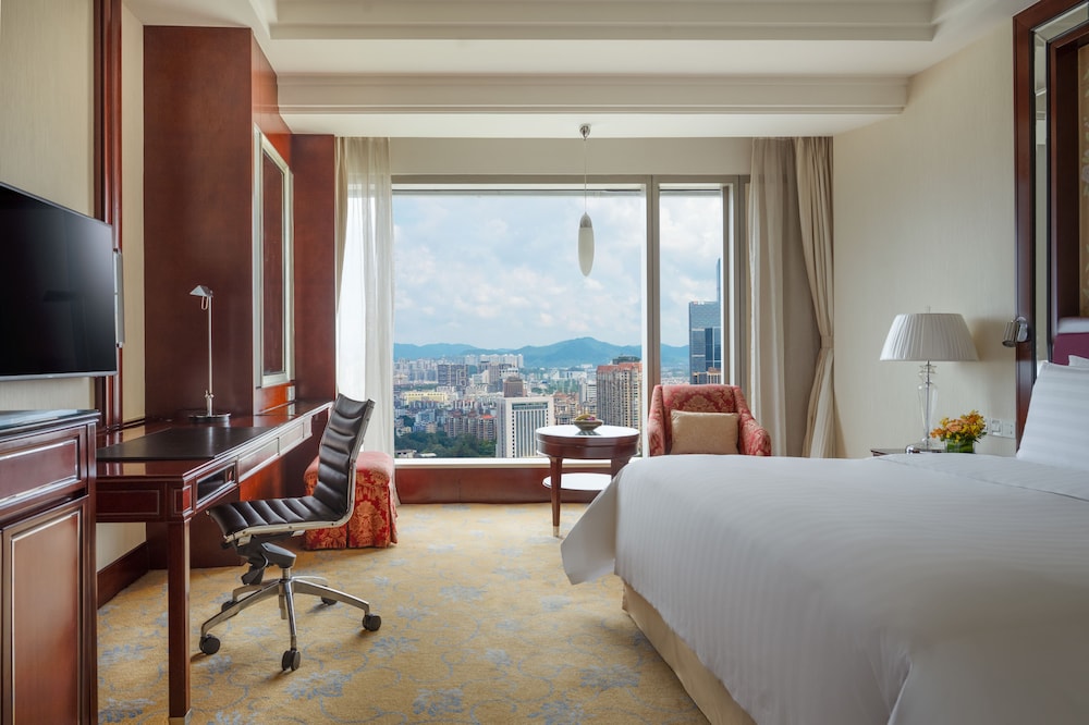 Premier Room, 1 King Bed, River View - Photo 6