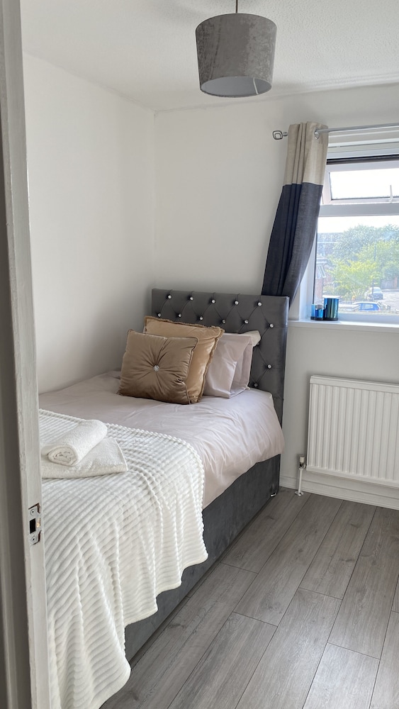 Bv Luxury Spacious 3 Bedroom House At Isaac Close, Photo 27