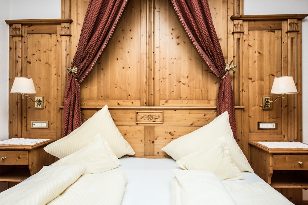 Standard Double Room, Balcony, Mountain View photo 1