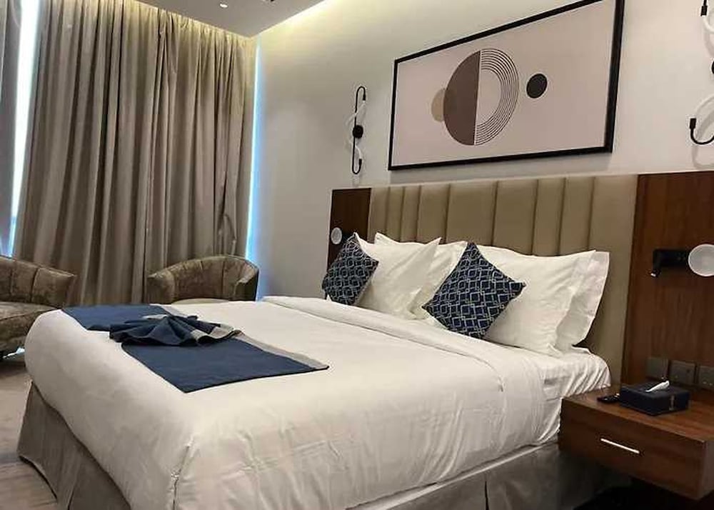 Deluxe Room, 1 King Bed