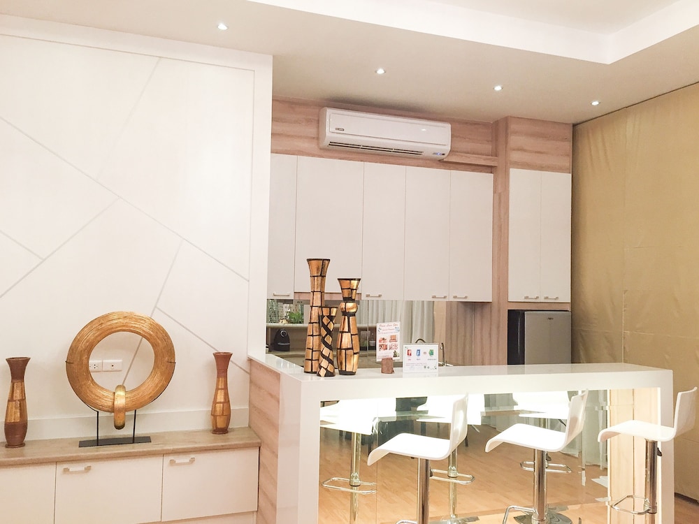 Family Penthouse photo 2