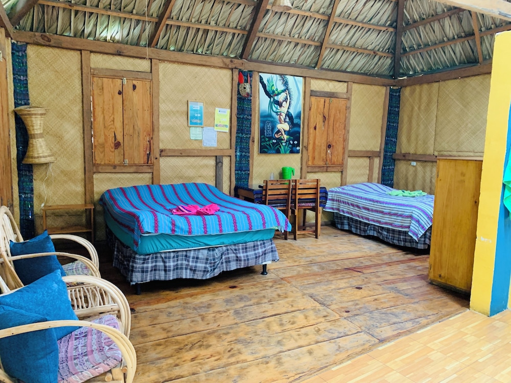 Romantic Cabin, 1 Bedroom, Garden View photo 2
