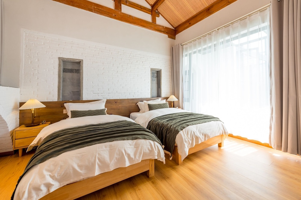 Classic Twin Room, Ocean View