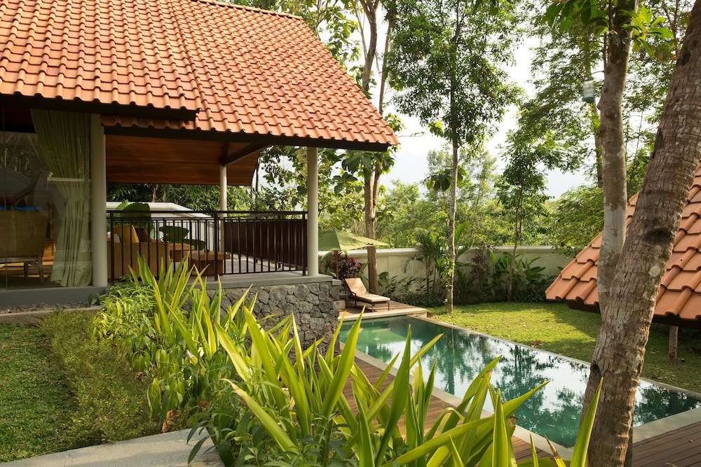 Grand Spa Pool Villa thumbnail 6