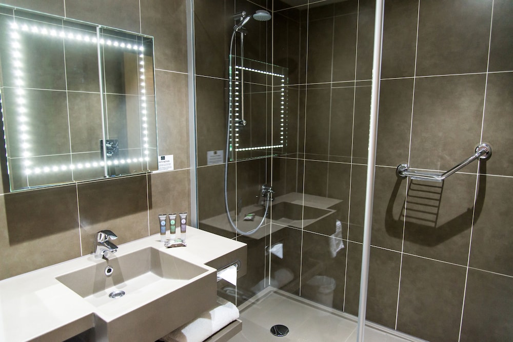 Premium Room, 1 Double Bed (Executive) - Photo 11