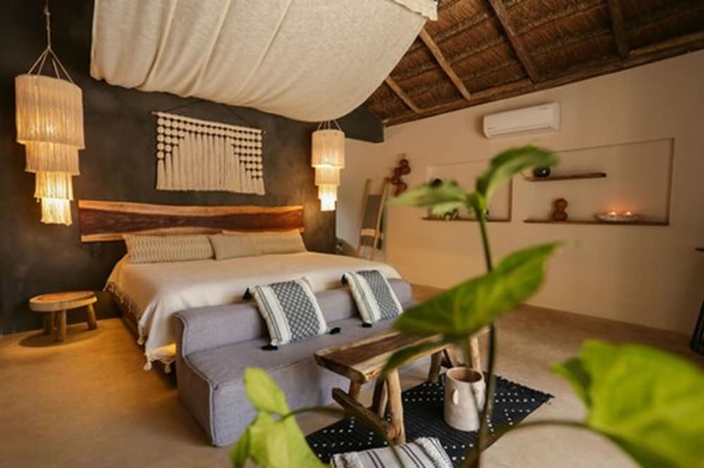 Luxury Villa - Photo 16