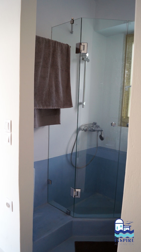 Deluxe Duplex, 3 Bedrooms, Sea View (Triantaros III) photo 1