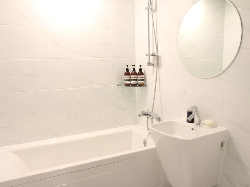 Basic Standard Room - Photo 7