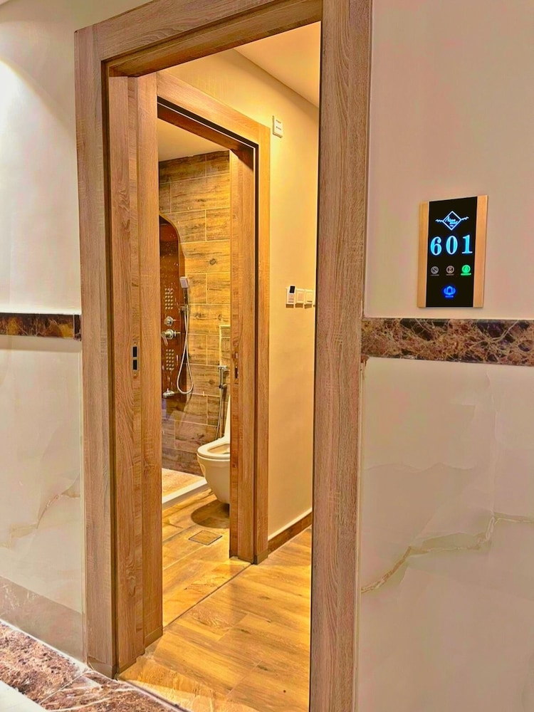 Panoramic Townhome photo 3