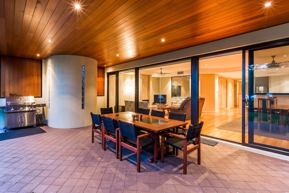 Luxury Villa, 3 Bedrooms, Ocean View photo 3