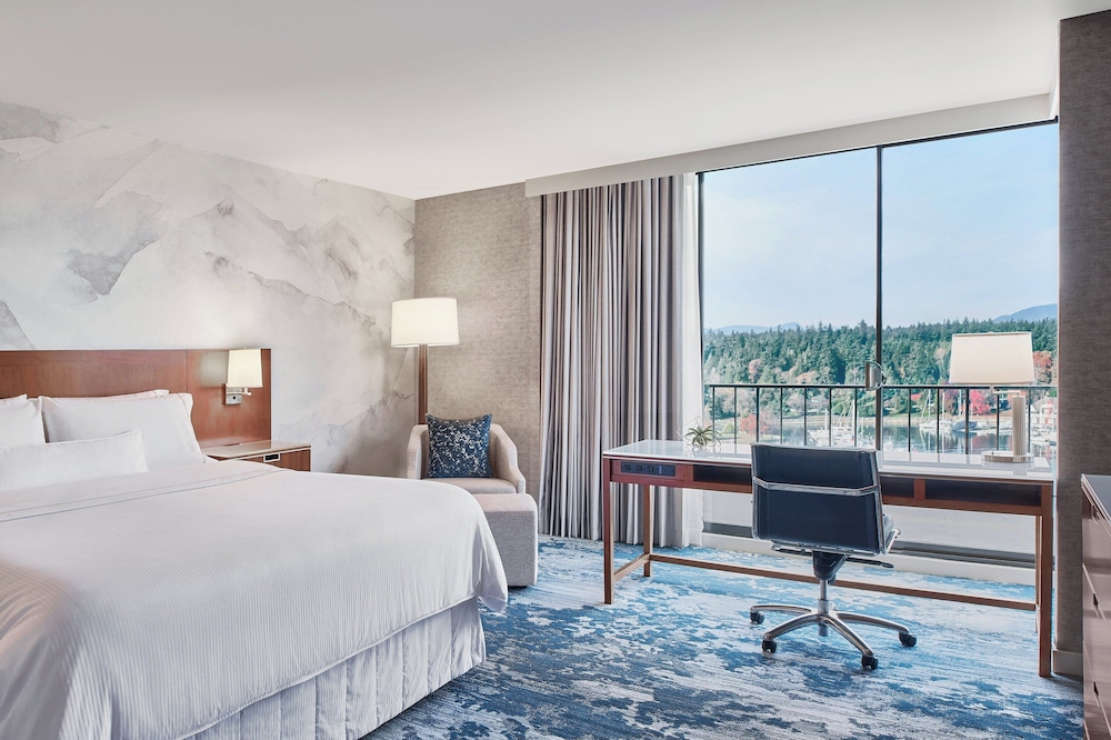 Suite, 1 Bedroom, Mountain View (Tower) - Photo 3