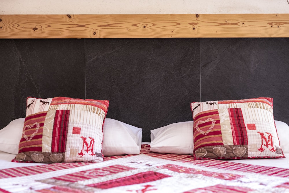 Traditional Room, 1 Queen Bed photo 3