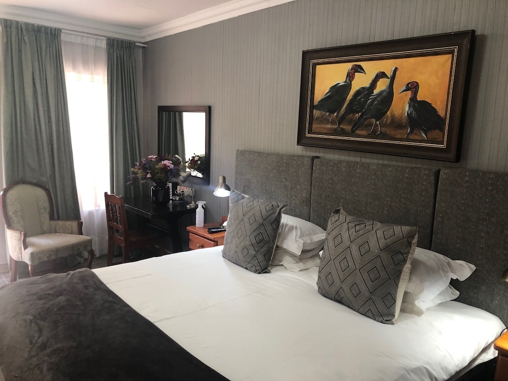 Basic Double Room, 1 King Bed photo 1