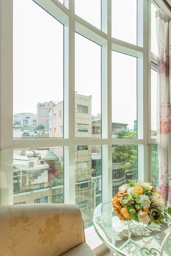 Premium Deluxe Double City View photo 3