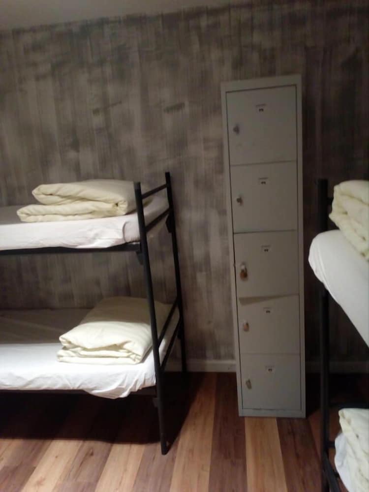 Bed In Shared Dormitory, Mixed Dorm (8 Beds) photo 2