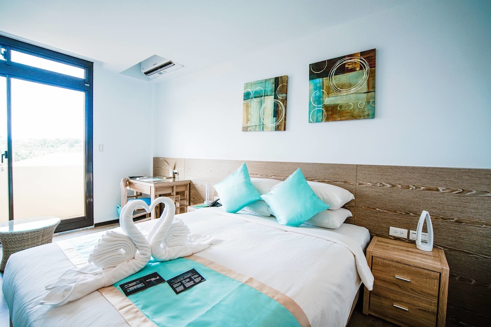 Deluxe Twin Room photo 2