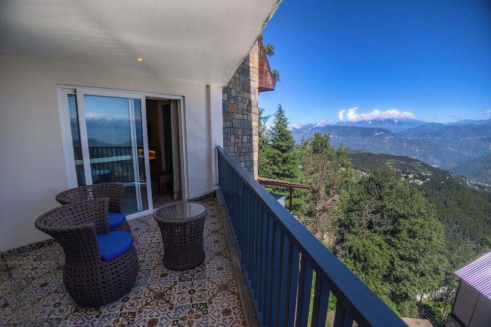 Premium Double Room, 1 King Bed, Balcony, Valley View (Panorama) - Photo 10