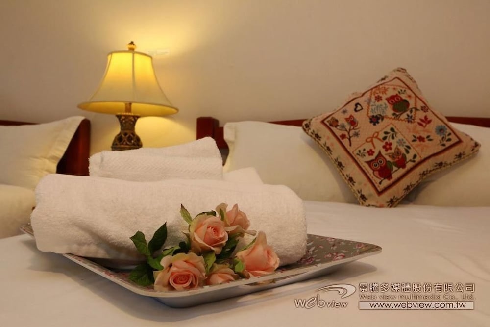 6 People Room photo 2