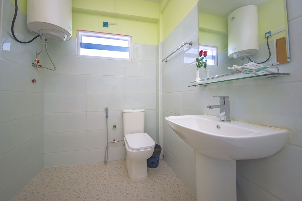 Family Room, 1 Bedroom, Non Smoking, City View photo 2
