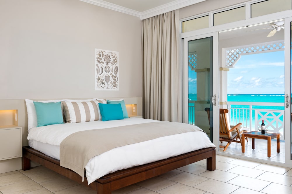 Suite, 2 Bedrooms, Oceanfront - Photo 1