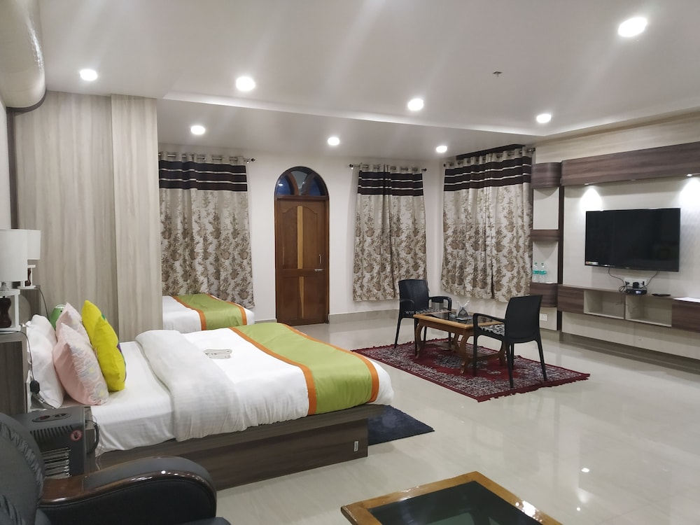 Executive Room - Photo 9