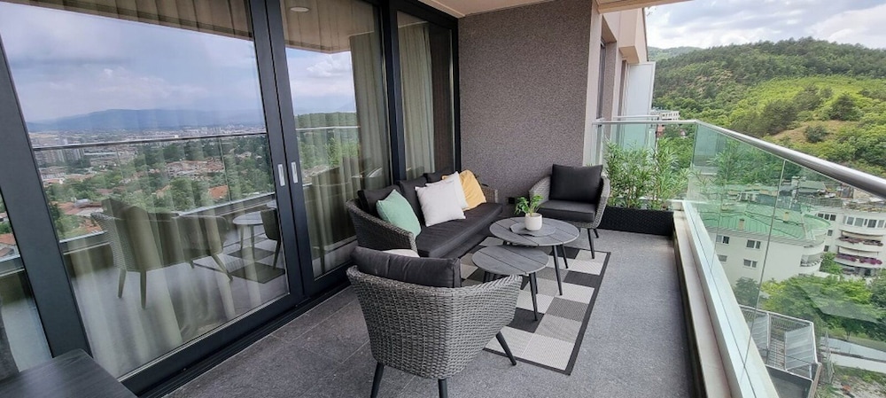 The Skyview Suite photo 3