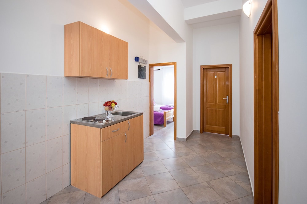 Standard Double or Twin Room - Photo 4