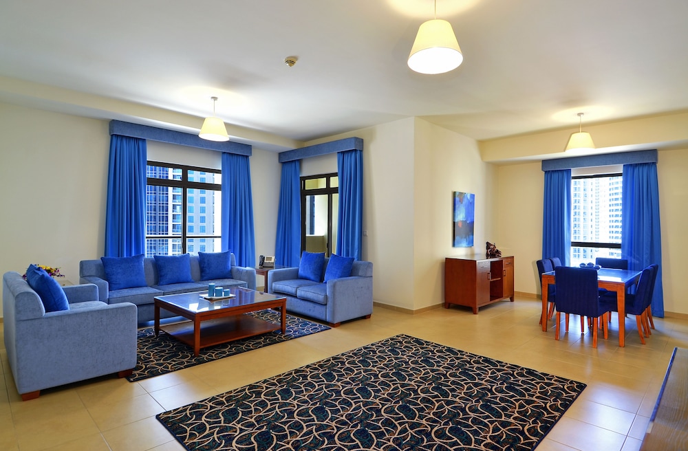 2 Bedroom Apartment - Photo 3