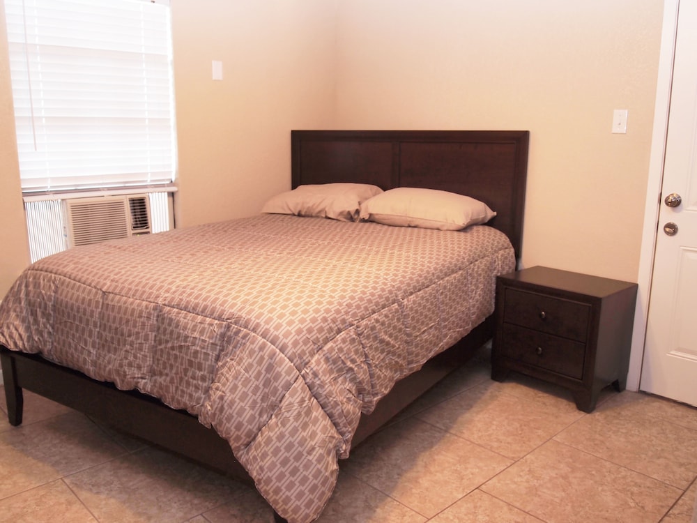 House, 2 Queen Beds, Non Smoking photo 1