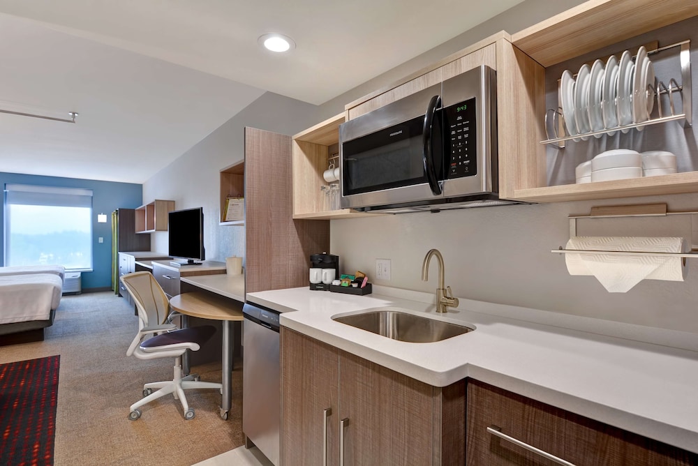 Standard Studio Suite, Multiple Beds, Non Smoking photo 2
