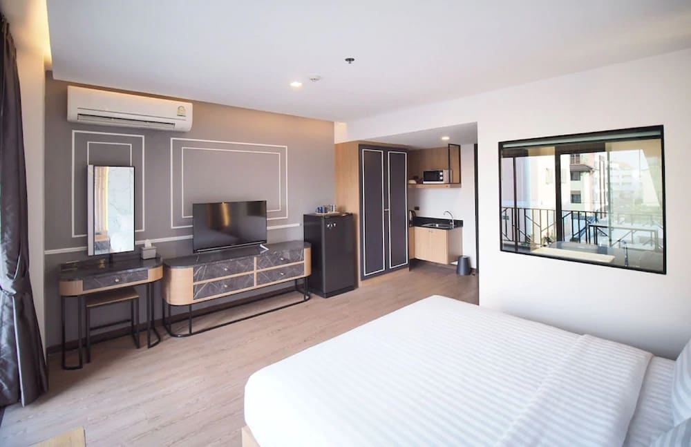 Superior Room with Pool View photo 3