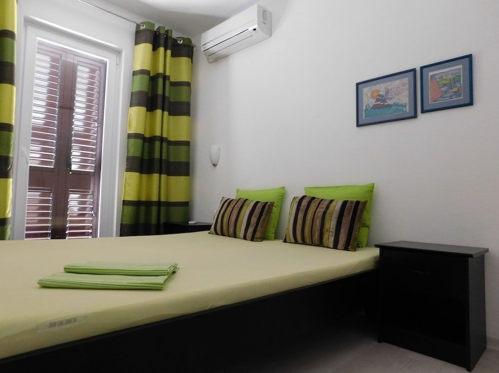 Apartment (Coloured - apartments on island - A2 ) photo 1