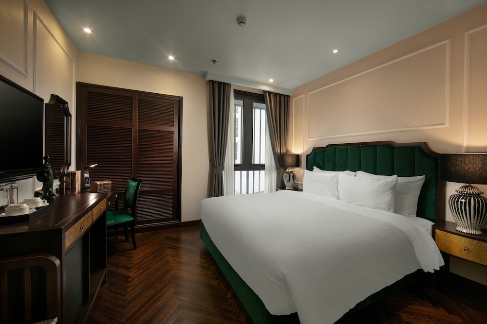 Deluxe Window Double or Twin Room