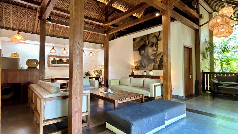 Luxury Bungalow, 2 Bedrooms, Terrace, Pool View (Non Smoking)