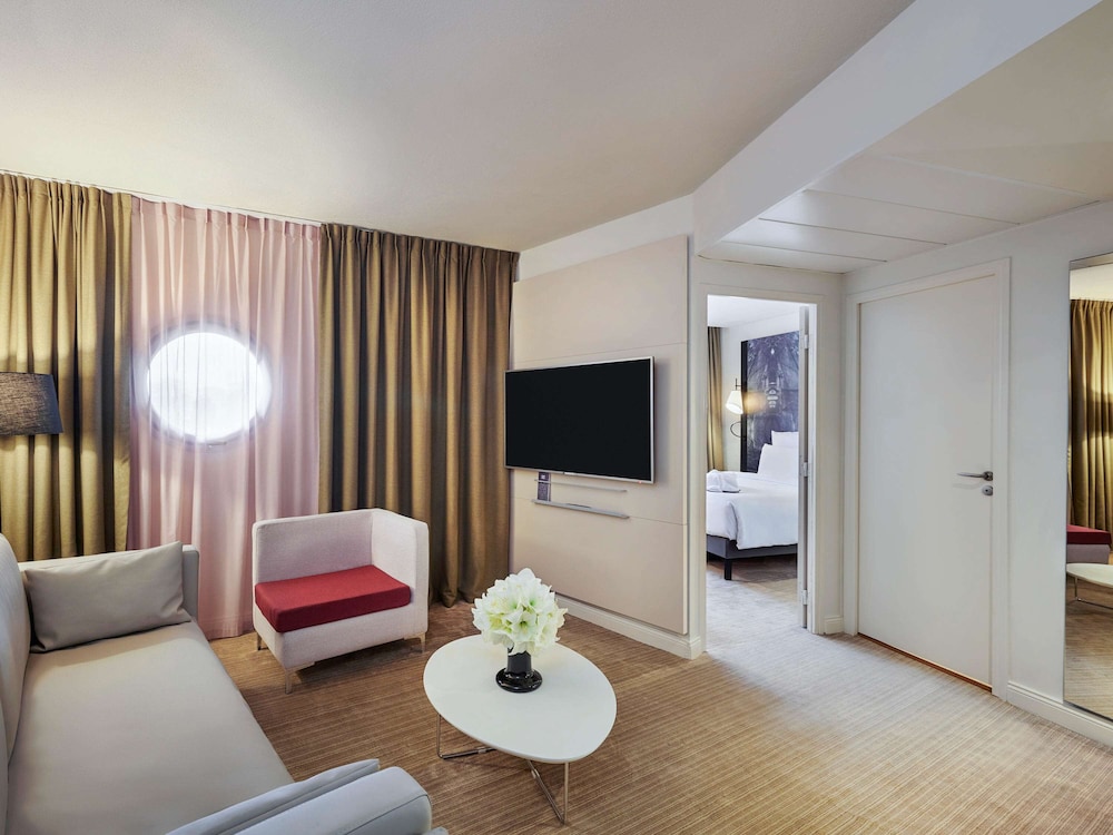Suite, 1 Double Bed with Sofa bed