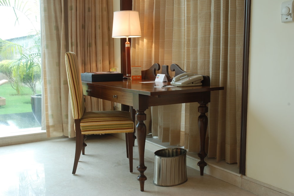 Deluxe Room, 1 King Bed (Temple View) - Photo 2