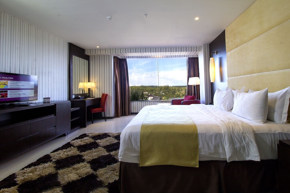 Executive Room photo 2