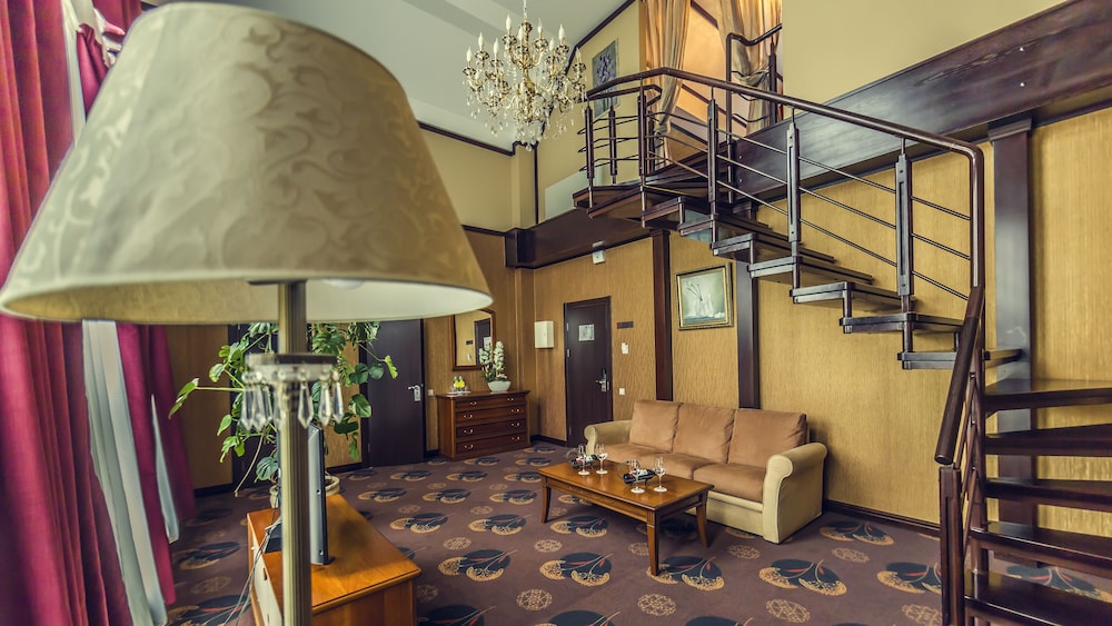 Presidential Suite photo 1