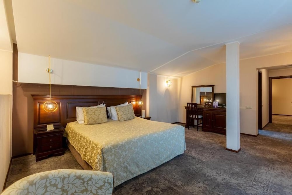 Presidential Apartment photo 1